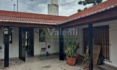 Casa en alquiler en Villa Udaondo