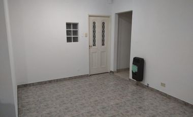 Casa PH en alquiler en Moron Sur