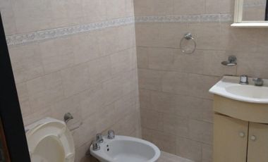 Casa PH en alquiler en Moron Sur