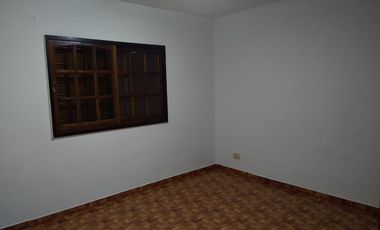 Casa PH en alquiler en Moron Sur