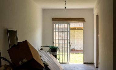 VENTA CASA DUPLEX 4 AMB BARRIO LOS ROBLES BURZACO