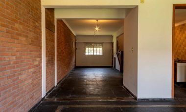 VENTA CASA DUPLEX 4 AMB BARRIO LOS ROBLES BURZACO