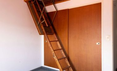 VENTA CASA DUPLEX 4 AMB BARRIO LOS ROBLES BURZACO