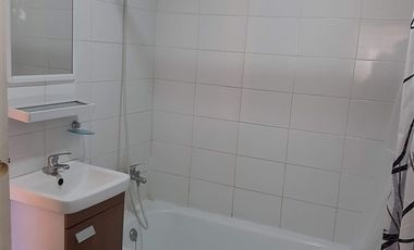 Casa en Arriendo en CONDOMINIO PARQUE CANTILLANA, LAGUNA DE ACULEO