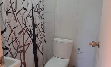 Casa en Arriendo en CONDOMINIO PARQUE CANTILLANA, LAGUNA DE ACULEO