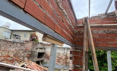 VENTA - CASA REFACCIONADA A NUEVA - PADILLA 3237