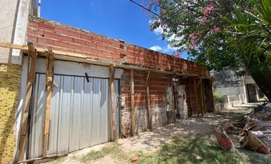 VENTA - CASA REFACCIONADA A NUEVA - PADILLA 3237