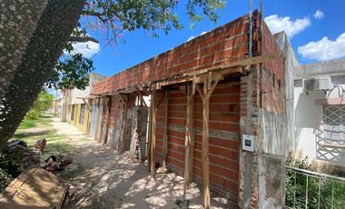 VENTA - CASA REFACCIONADA A NUEVA - PADILLA 3237