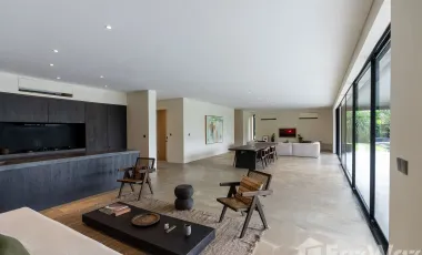 4 Bedroom Villa for sale in Kedungu, Bali