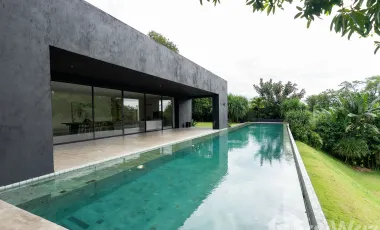 4 Bedroom Villa for sale in Kedungu, Bali