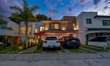 Casa de Lujo en Villa Palmas. Zona Andares