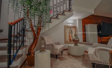 Casa de Lujo en Villa Palmas. Zona Andares