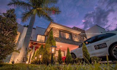 Casa de Lujo en Villa Palmas. Zona Andares