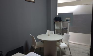 OFICINA ADMINISTRATIVA EN VENTA - AV. ARGENTINA 175, GALERIA JARDIN
