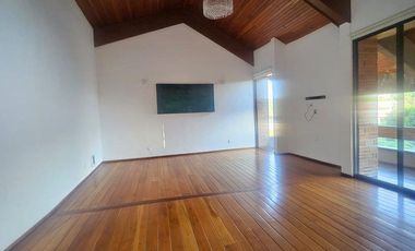 Casa renta en Bosque de las Lomas en privada (F)