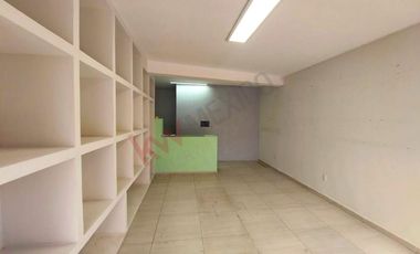 Local comercial en renta a tres cuadras de Plaza el Dorado