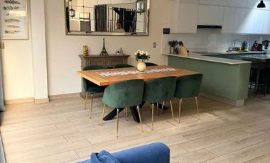 Casa en arriendo c/ estacionamiento en Barrio El Golf