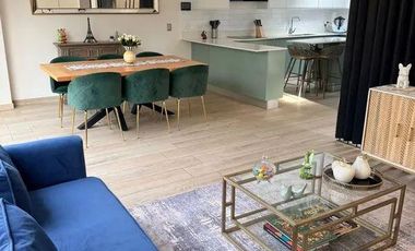 Casa en arriendo c/ estacionamiento en Barrio El Golf