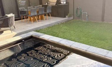 Casa en arriendo c/ estacionamiento en Barrio El Golf