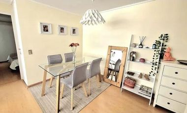 Departamento en arriendo c/ estacionamiento en Parque Bicentenario