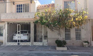 CASA EN VENTA EN LA COL VILLA FLORIDA, TORREÓN, COAH