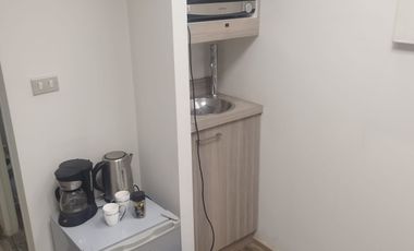ARRIENDO OFICINA PLAZA ÑUÑOA UNA RECEPCION Y UN PRIVADO