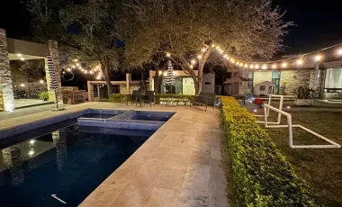 Quinta en venta en El Barrial, Santiago, Nuevo León