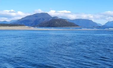CASA Y TERRENO PUERTO RAUL MARIN BALMACEDA
