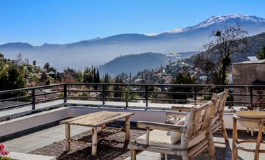 Casa en arriendo en LAS CONDES