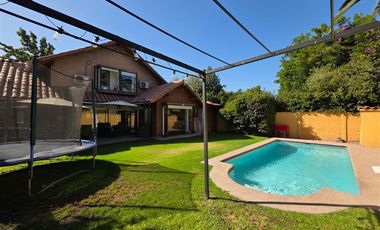 Casa en Venta en Av. Los Fresnos