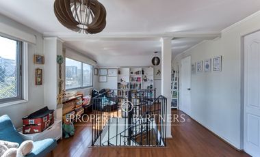 Preciosa casa en venta en Ñuñoa. Estilo inglés remodelada.