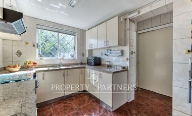 Preciosa casa en venta en Ñuñoa. Estilo inglés remodelada.