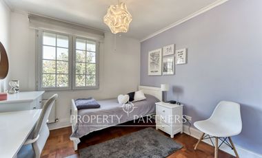 Preciosa casa en venta en Ñuñoa. Estilo inglés remodelada.