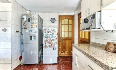 Preciosa casa en venta en Ñuñoa. Estilo inglés remodelada.