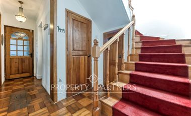 Preciosa casa en venta en Ñuñoa. Estilo inglés remodelada.