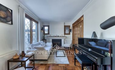 Preciosa casa en venta en Ñuñoa. Estilo inglés remodelada.