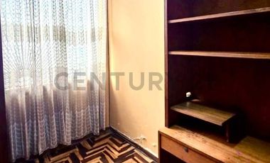 Alquiler de casa de 3 pisos + Azotea en Urb. Monterrico Sur. Surco