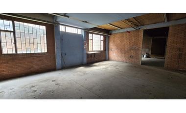 Bodega Fontibón 850 M2 en Conjunto