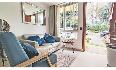 Vendo casa remodelada Sabaneta 3 a cuadras de la Av. El Poblado