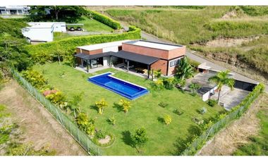 SE VENDE CASA CAMPESTRE SECTOR CERRITOS-CARTAGO PEREIRA