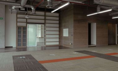 Oficina acondicionada en renta de 516m2 en torre corporativa zona  Valle Oriente