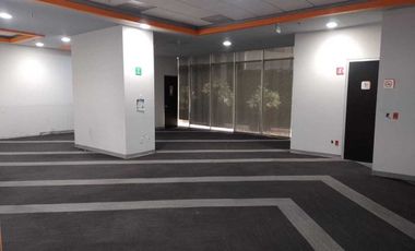 Oficina acondicionada en renta PB de 371m2 en zona Valle Oriente  San Pedro