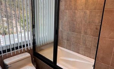 Se renta departamento en Bosques de Las Lomas (N)