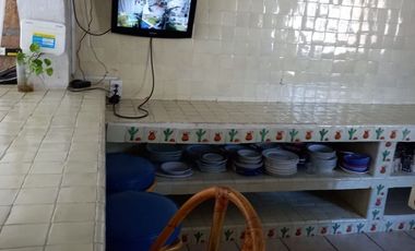 QUINTA RESIDENCIAL TEQUES  con acceso al lago