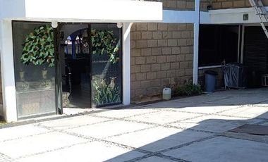 QUINTA RESIDENCIAL TEQUES  con acceso al lago