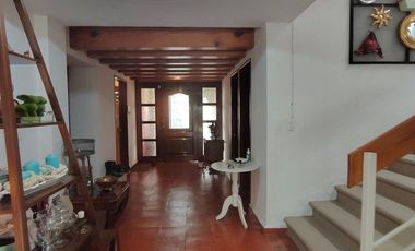 785m² Casa Con Alberca en Fraccionamiento al Oriente de Cuernavaca, JIUTEPEC