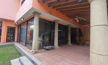 785m² Casa Con Alberca en Fraccionamiento al Oriente de Cuernavaca, JIUTEPEC