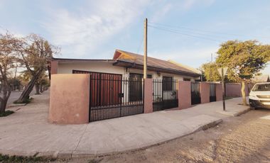 Casa Las Nevadas 160mt, 3 Dorm Amplios, 2 B, 2 Estac, Bodega