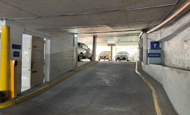 Cochera descubierta cerca de UADE en venta ubicado en Monserrat