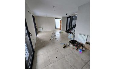 Nuevo Urca! Housing 3 dorm, galeria,  patio! Excelente!